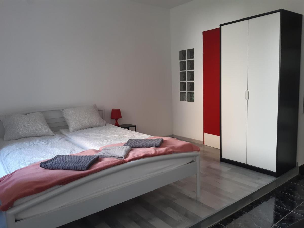 Apartament Small At Corvin Negyed Budapesta